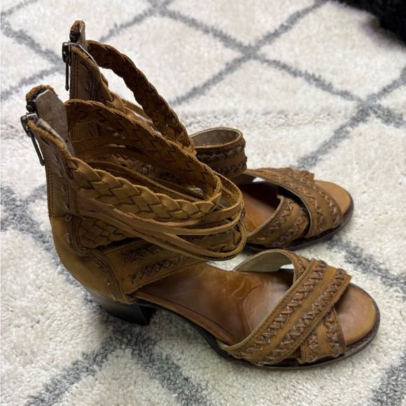 Freebird By Steven Axel Strap Heeled Braided Leather Sandals Chunk Heel Womens 7 - Picture 2 of 10